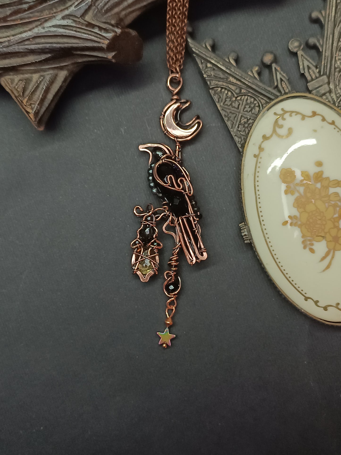 Raven on citrine lantern necklace🐦‍⬛💛