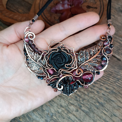 Night Queen. Statement necklace