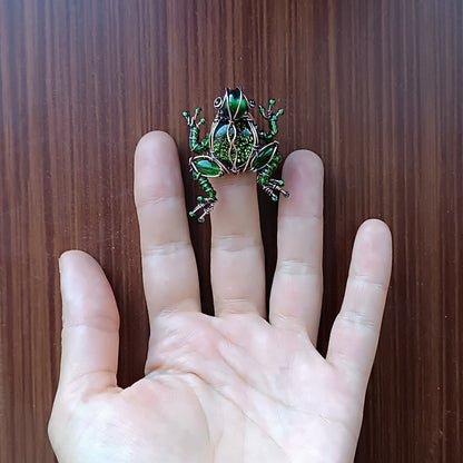 Froggy pendant
