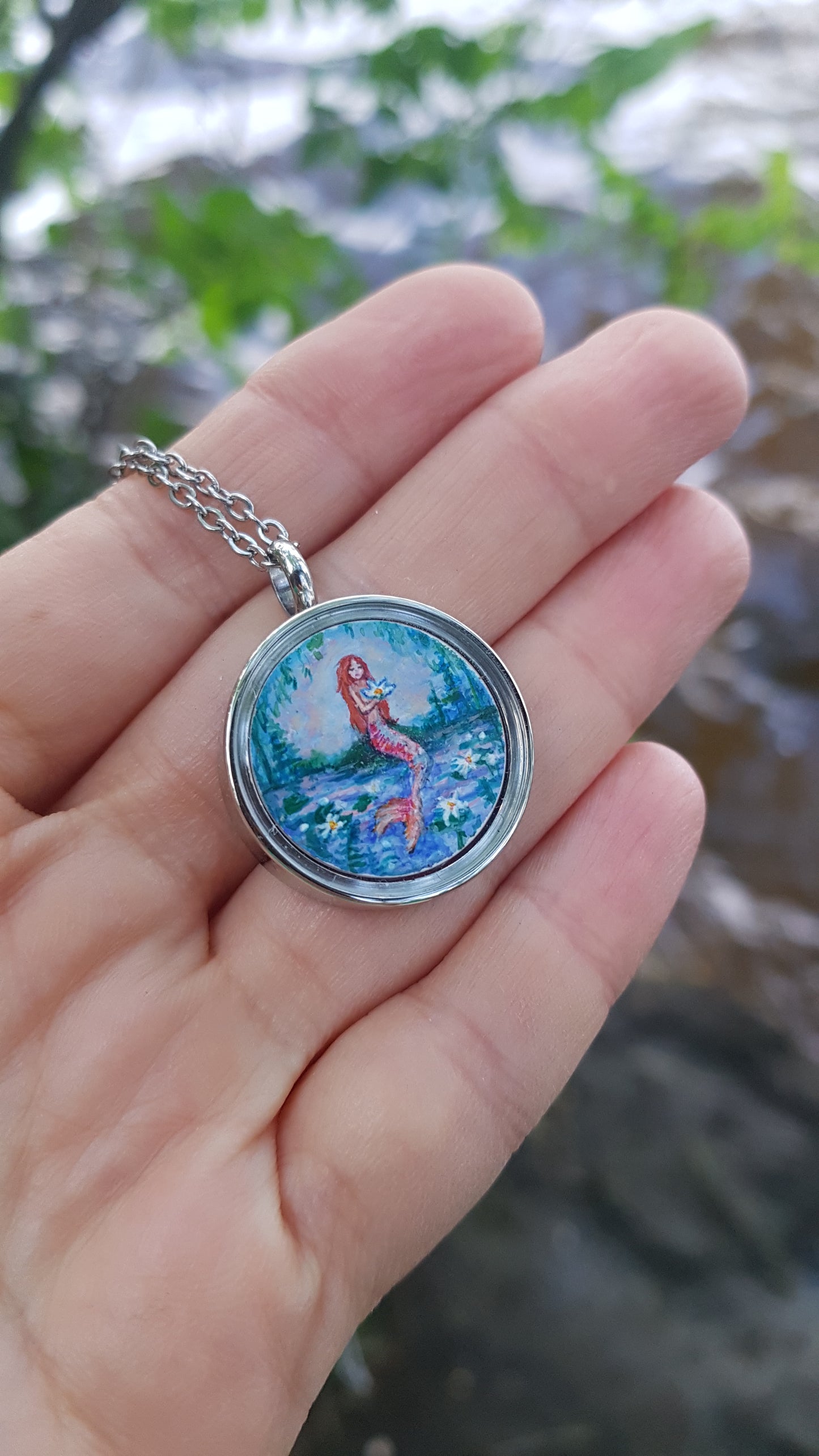 Mini reversible Mermaid and dragonfly pendant.