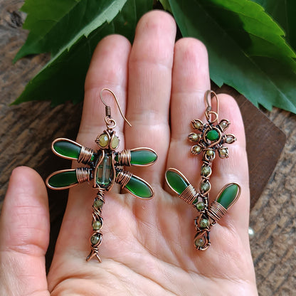 Green summer dangling earrings