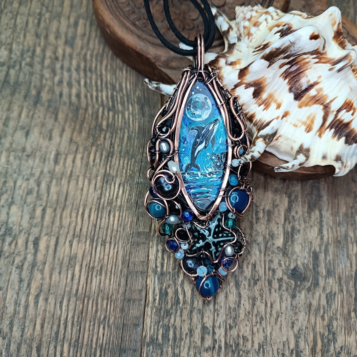 Orcas in the wild necklace