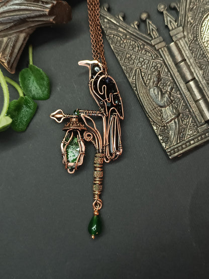 Raven on chrome diopside lantern necklace 🐦‍⬛💚