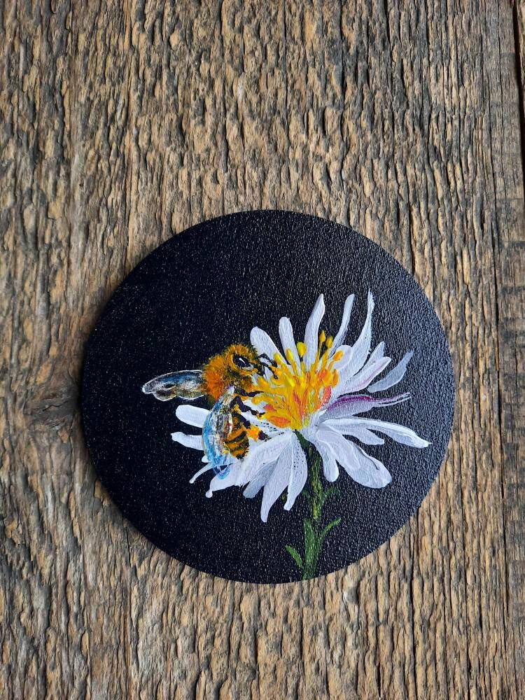 Bee on a daisy round original acrylic painting