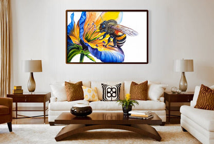 Bee pollinating DIGITAL download