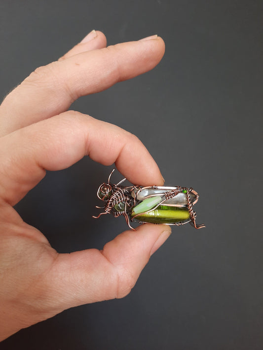 Grasshopper pin